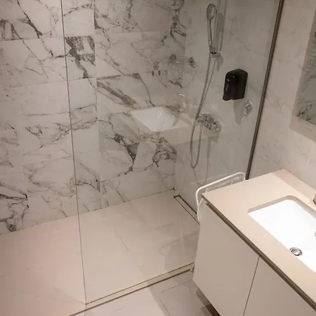 - Waterfront 贝尔格莱德