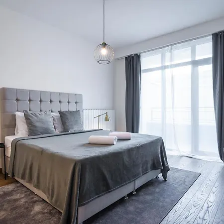 - Waterfront Belgrado